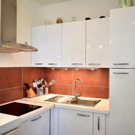 Apartment Les Roches By Interhome