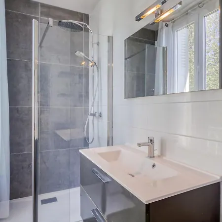 Appartement Les Roches By Interhome Trouville-sur-Mer