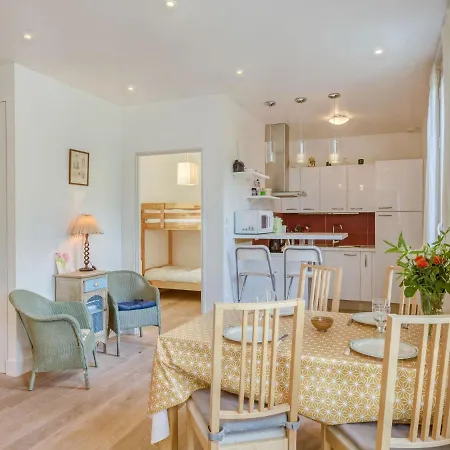 Les Roches By Interhome *