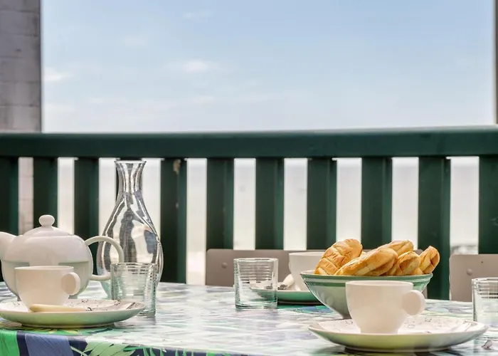 Appartement Les Roches By Interhome