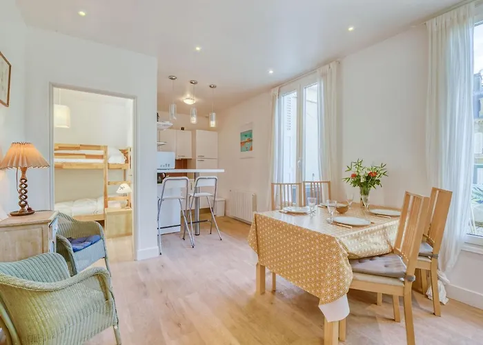 Les Roches By Interhome Appartement *